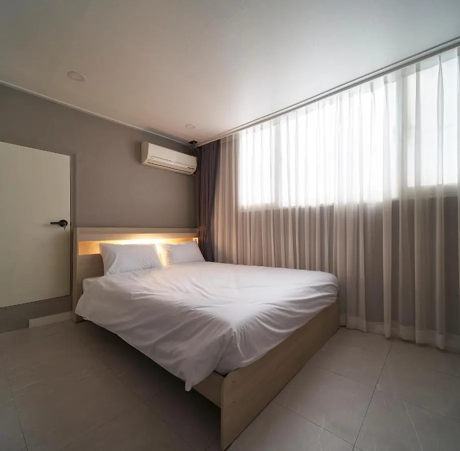 Appartamento Jinsim House In Hongdea Seul