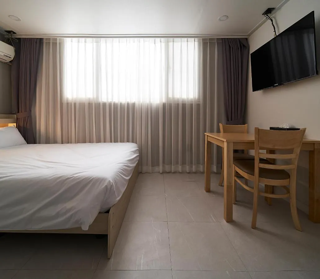 Appartamento Jinsim House In Hongdea Seul