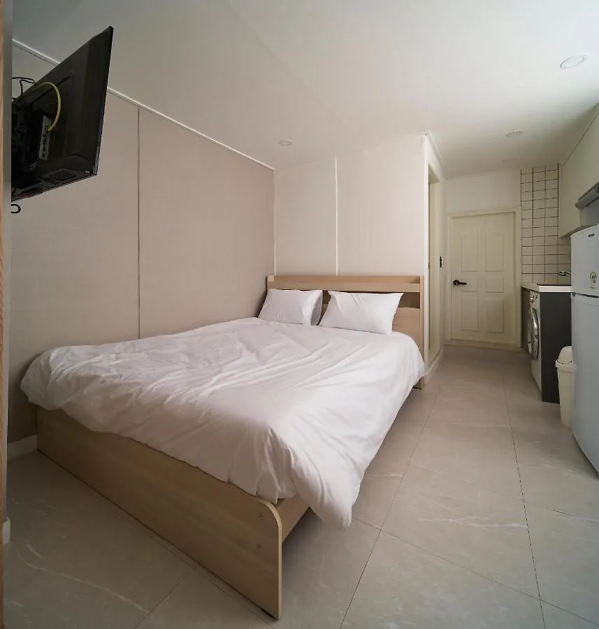 Appartamento Jinsim House In Hongdea Seul